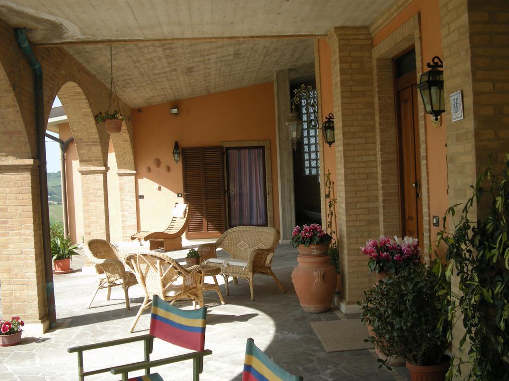 Bed And Breakfast San Martino Castignano Exterior photo